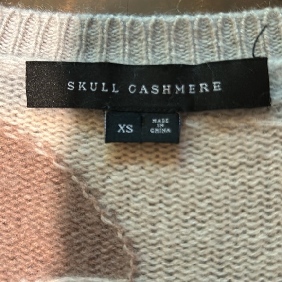 skull cashmere vneck sweater - Picture 6 of 7